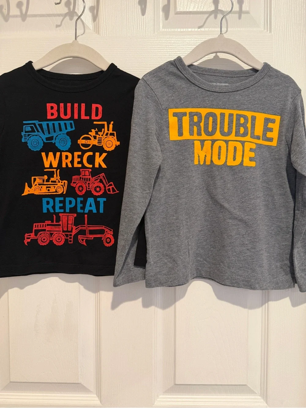 The Children's Place 3T Long Sleeve Graphic Tee Bundle Trucks